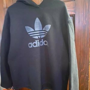 Adidas Sweatshirt